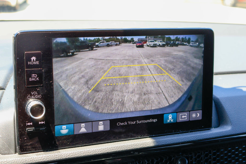 Used 2025 Honda CR-V Sport Touring image 4