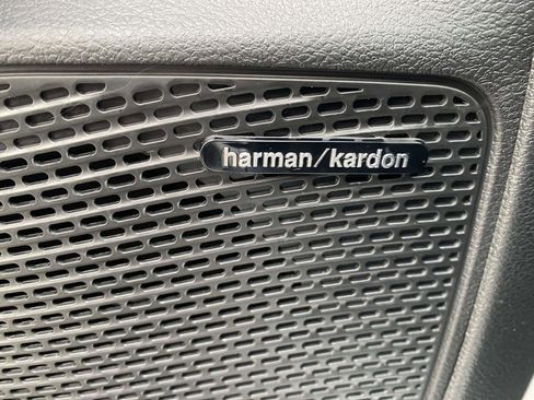 New 2026 Chrysler Pacifica Limited image 18