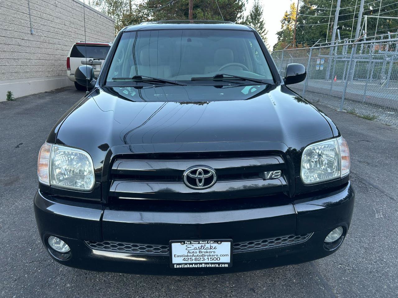 Used 2006 Toyota Tundra Limited w/ All Weather Guard Pkg AWD/4WD image 2