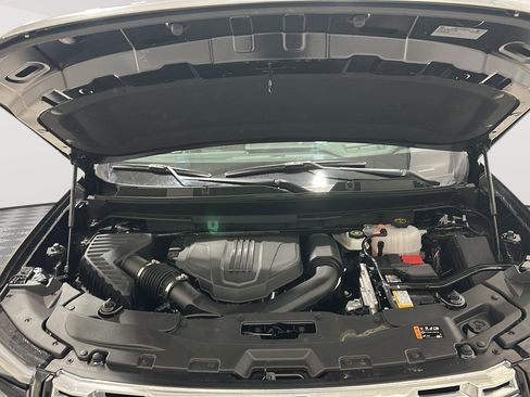 Used 2025 GMC Acadia Denali w/ Super Cruise Package image 28