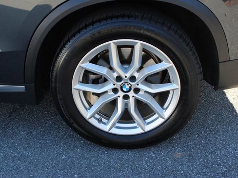 Used 2022 BMW X5 xDrive40i w/ Premium Package image 37