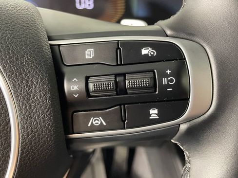 Certified 2025 Kia K5 GT FWD image 12