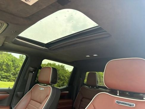Used 2023 GMC Sierra 1500 Denali Ultimate AWD/4WD image 18