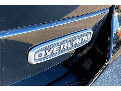 Certified 2025 Jeep Grand Cherokee Overland image 9