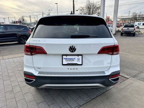 Used 2022 Volkswagen Taos SE image 6
