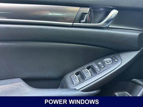 Used 2022 Honda Accord Sport image 11