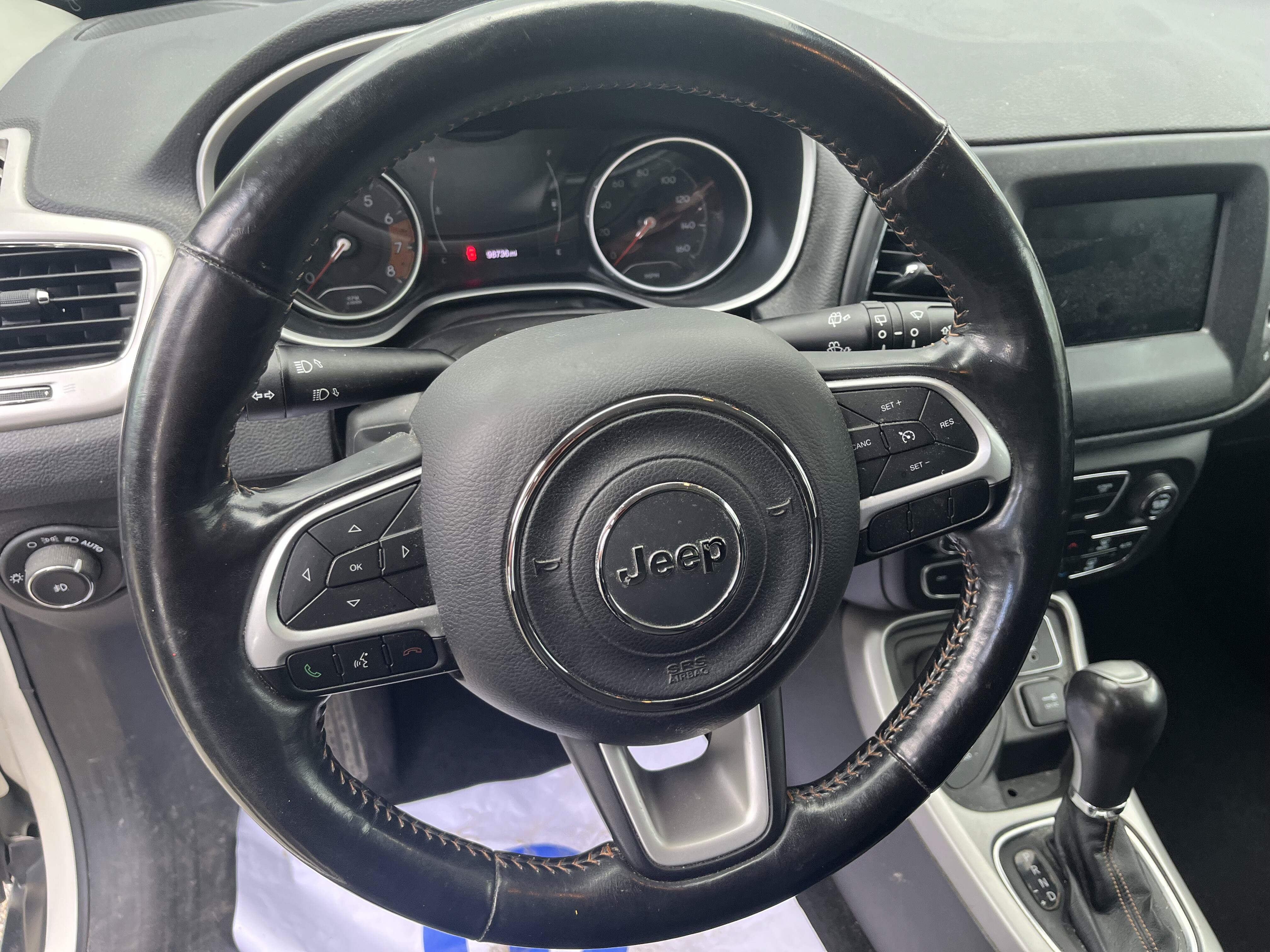 Certified 2019 Jeep Compass Latitude w/ Cold Weather Group AWD/4WD image 13