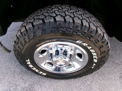 Used 2005 Chevrolet Silverado 2500 W/T AWD/4WD image 12