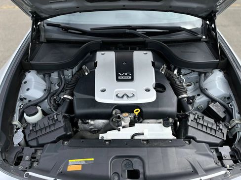 Used 2015 INFINITI Q40 w/ Navigation Package RWD image 20