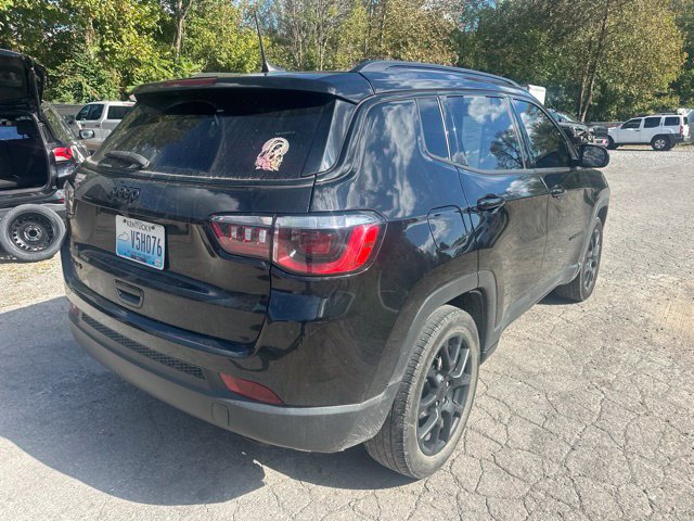 Used 2022 Jeep Compass Latitude w/ Convenience Group AWD/4WD image 4