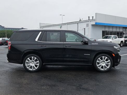 Used 2024 Chevrolet Tahoe High Country RWD image 18