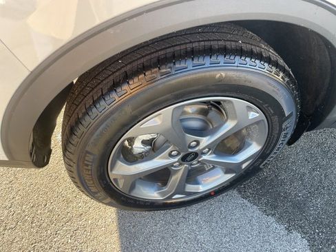 New 2026 Ford Escape ST-Line w/ Tech Pack #1 image 18