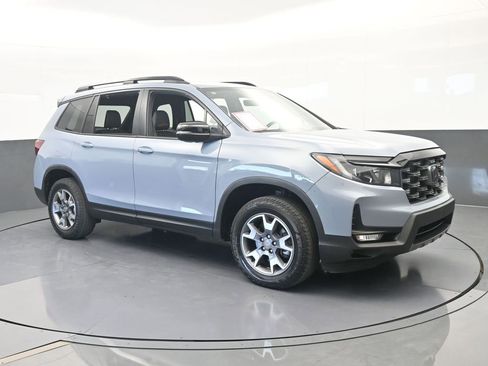 Used 2022 Honda Passport TrailSport image 8