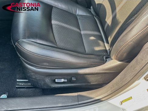 Used 2024 Nissan Altima 2.5 SR FWD image 23