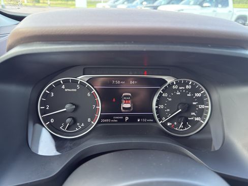 Used 2023 Nissan Rogue SV FWD image 15