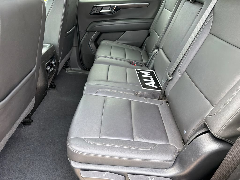 Used 2025 Chevrolet Tahoe LT AWD/4WD image 20