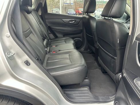 Used 2016 Nissan Rogue SL w/ SL Premium Package image 29