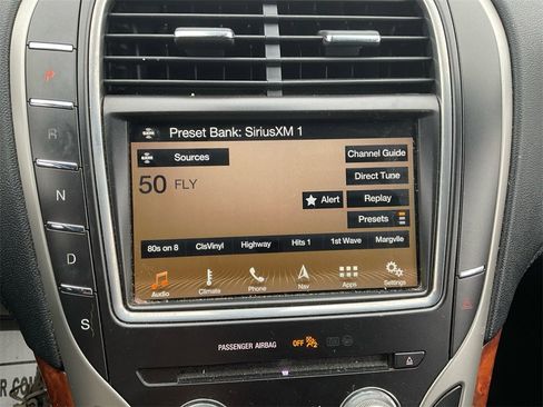 Used 2018 Lincoln MKX Reserve w/ Lincoln MKX Climate Package image 17