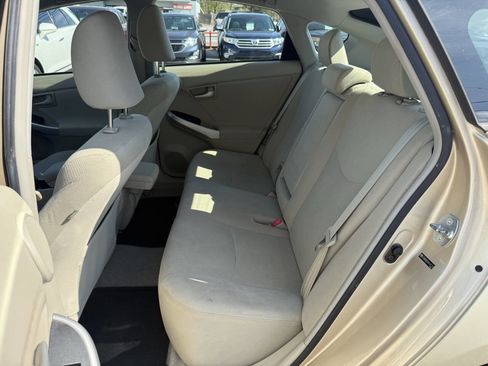 Used 2010 Toyota Prius Three image 7