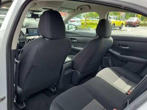 Used 2023 Nissan Sentra SV FWD image 10