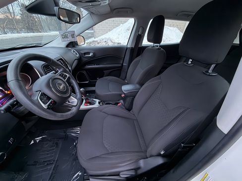 Used 2018 Jeep Compass Sport image 18