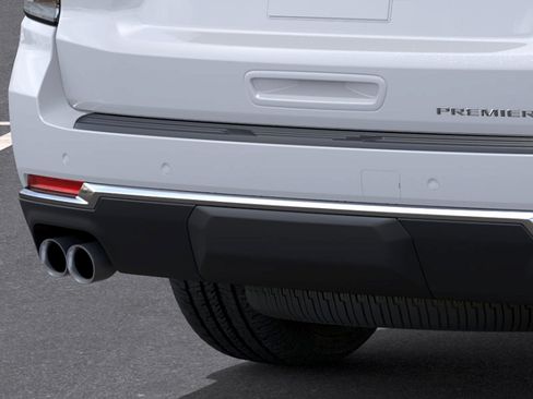 New 2026 Chevrolet Suburban Premier AWD/4WD image 14