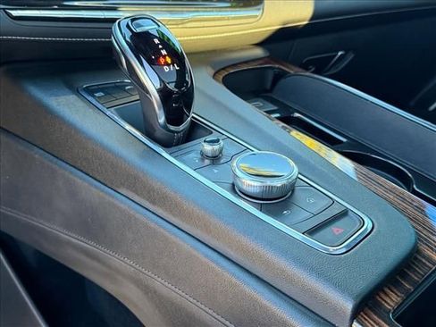 Used 2021 Cadillac Escalade Premium Luxury image 27