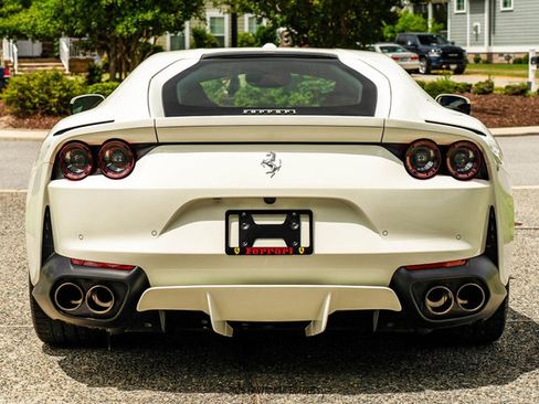 Used 2019 Ferrari 812 Superfast image 7