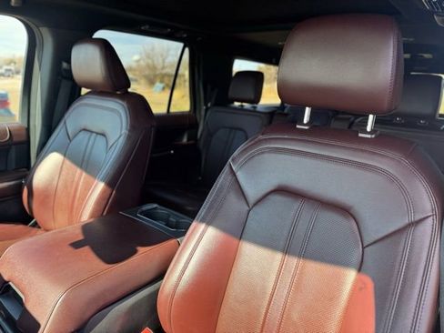 Used 2023 Ford Expedition Max Limited image 12