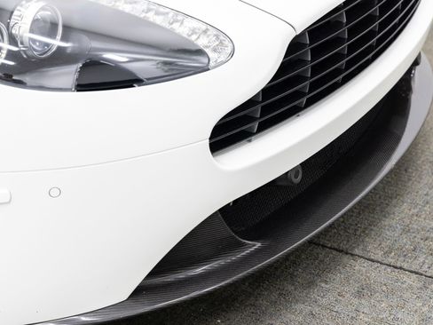 Used 2011 Aston Martin V8 Vantage S RWD image 22
