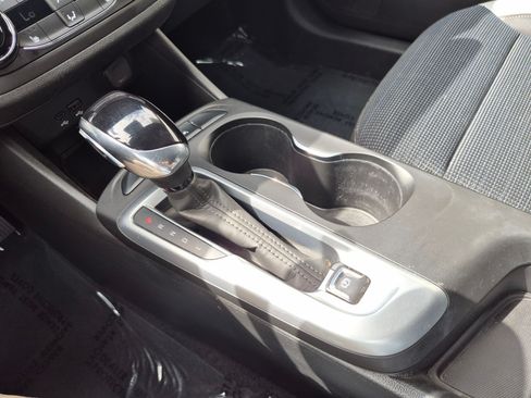 Used 2024 Buick Envista Preferred w/ Convenience I Package FWD image 27