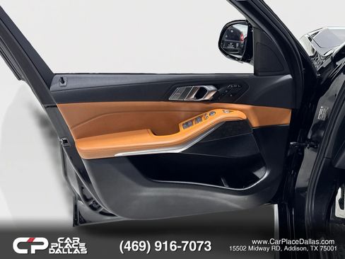 Used 2022 BMW X7 xDrive40i w/ M Sport Package AWD/4WD image 14