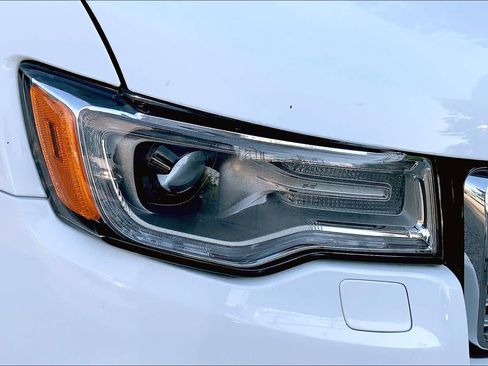Used 2018 Jeep Grand Cherokee Summit AWD/4WD image 27