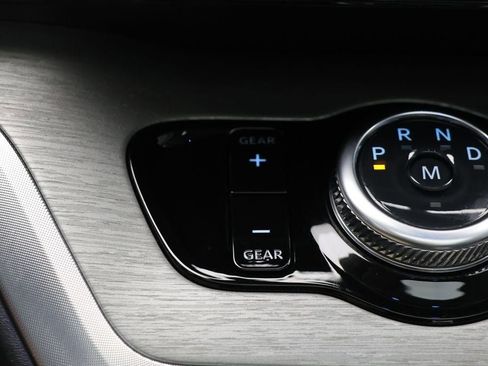 Used 2025 Ford Expedition Max Platinum w/ Driver's Package image 25