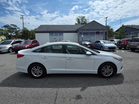 Used 2015 Hyundai Sonata SE image 3