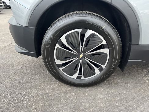 New 2026 Chevrolet Blazer EV LT image 32