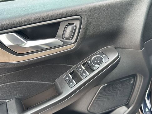 Used 2021 Ford Escape SE w/ Convenience Package image 15