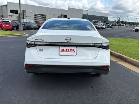 New 2026 Nissan Sentra SV w/ SV Convenience Package FWD image 5