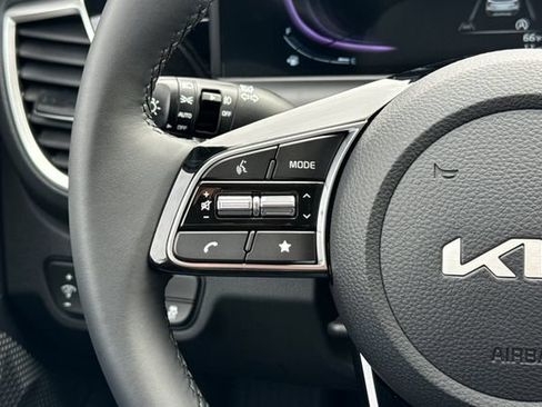 New 2026 Kia Seltos S FWD image 30