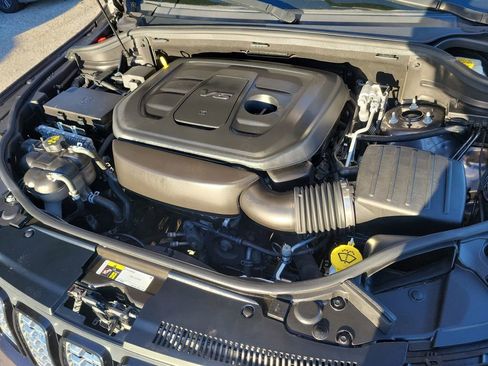 Used 2020 Jeep Grand Cherokee Altitude image 9