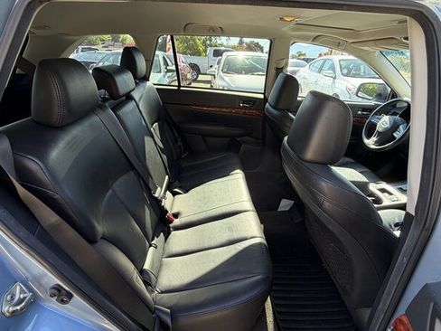 Used 2012 Subaru Outback 3.6R Limited AWD/4WD image 11