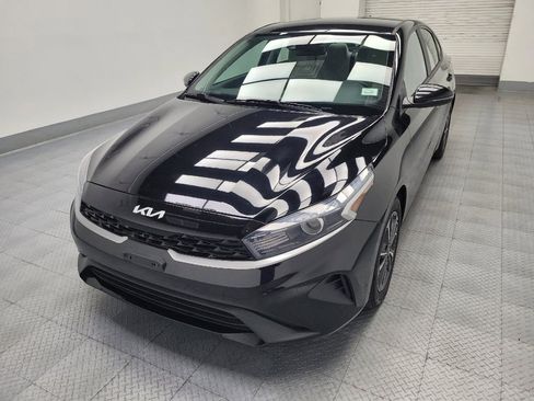 Used 2023 Kia Forte LXS w/ LXS Technology Package FWD image 15