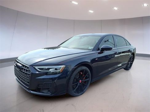 Used 2022 Audi A8 L 3.0T image 3