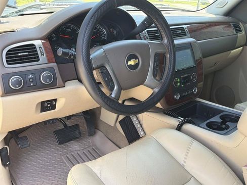 Used 2014 Chevrolet Silverado 2500 LTZ w/ LTZ Plus Package AWD/4WD image 13
