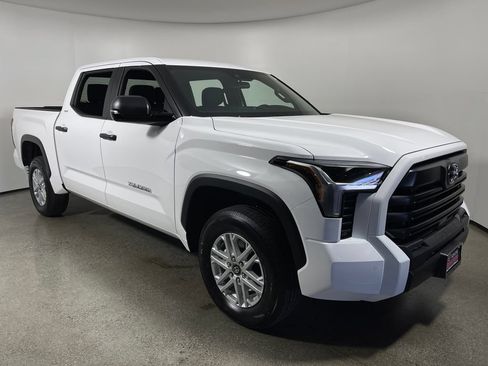 New 2026 Toyota Tundra SR5 w/ SR5 Convenience Package AWD/4WD image 1