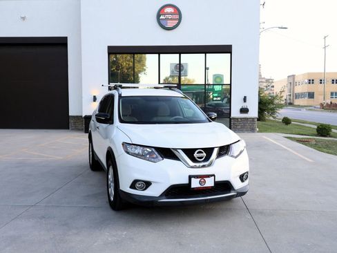 Used 2014 Nissan Rogue SV AWD/4WD image 1