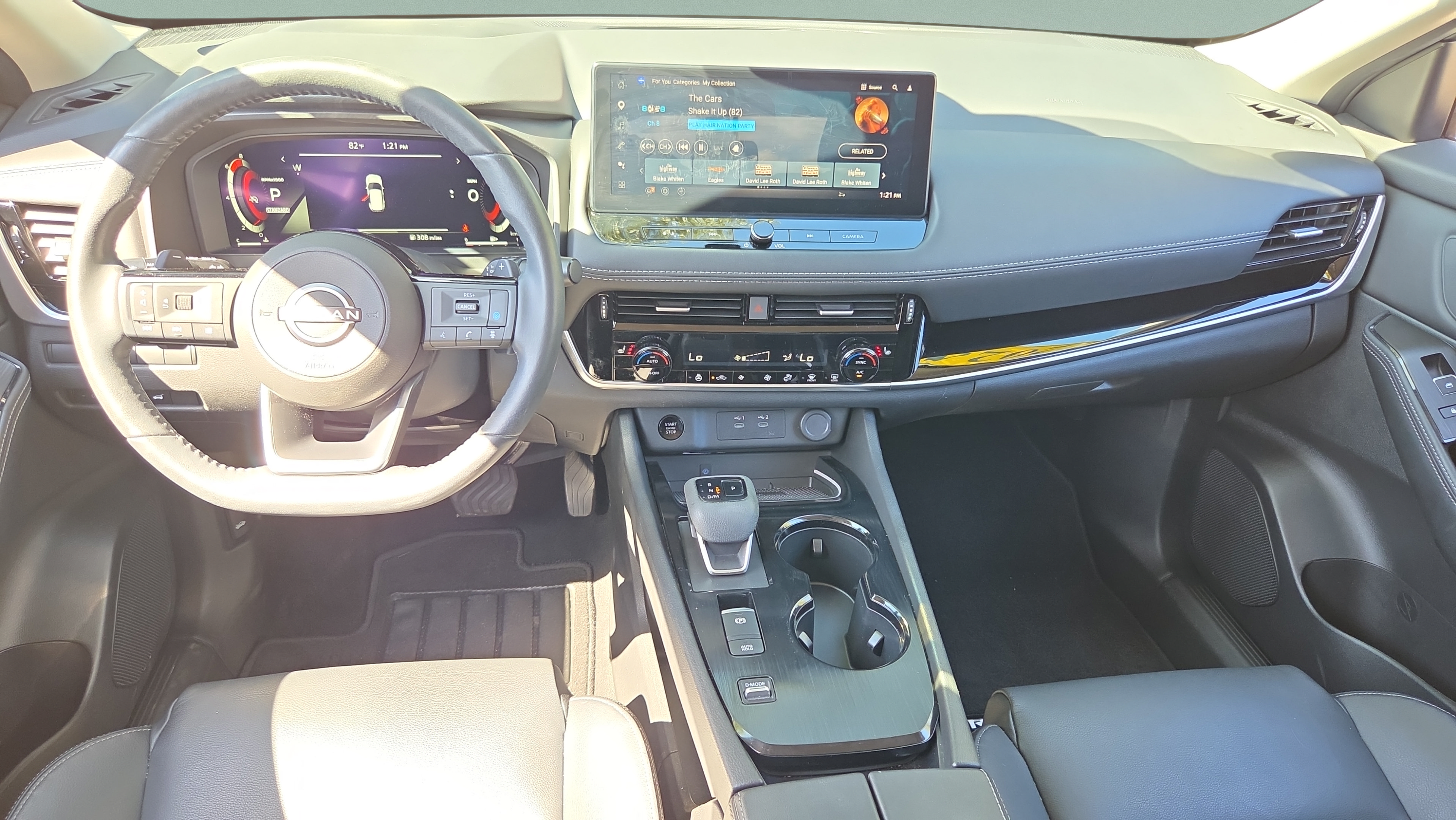 Used 2024 Nissan Rogue SL FWD image 13