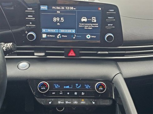 Used 2021 Hyundai Elantra SEL w/ Convenience Package image 13