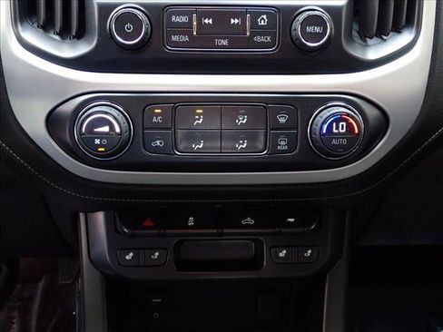 Used 2015 GMC Canyon SLT AWD/4WD image 17