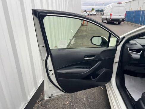 Used 2019 Toyota Corolla SE image 13